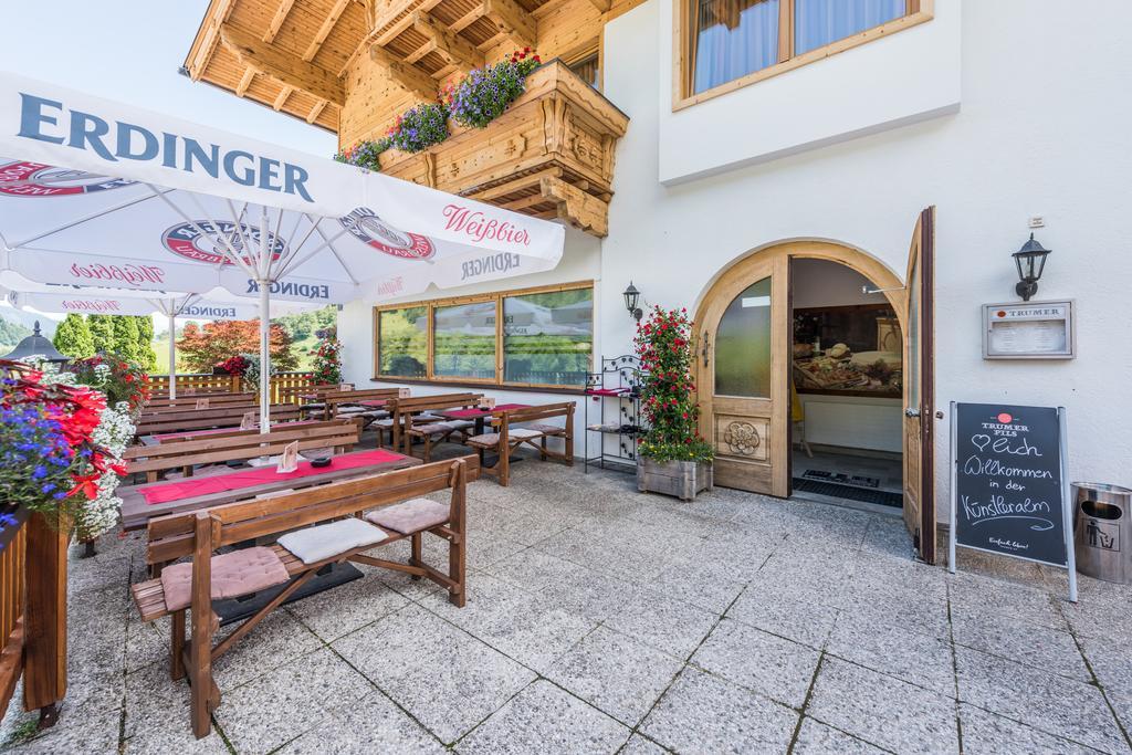 Hotel Kuenstleralm Kaprun Exterior foto