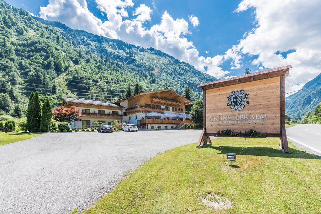 Hotel Kuenstleralm Kaprun Exterior foto